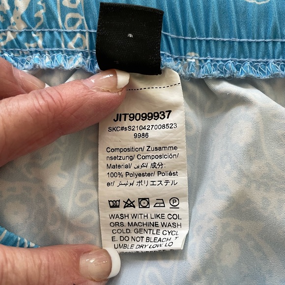 SHEIN UNLINED SWIM TRUNKS Size Large Blue and White Print - Picture 9 of 9